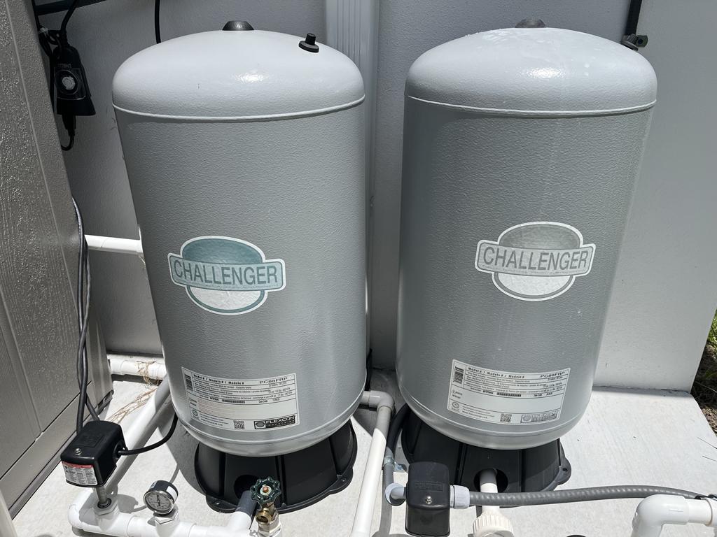 Pressure tank installation